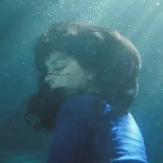کاور آهنگ No One Noticed