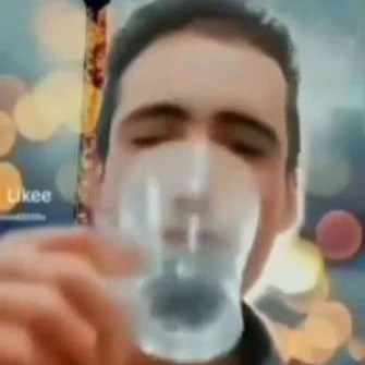 کاور آهنگ رو به قبله مو روی پله مو