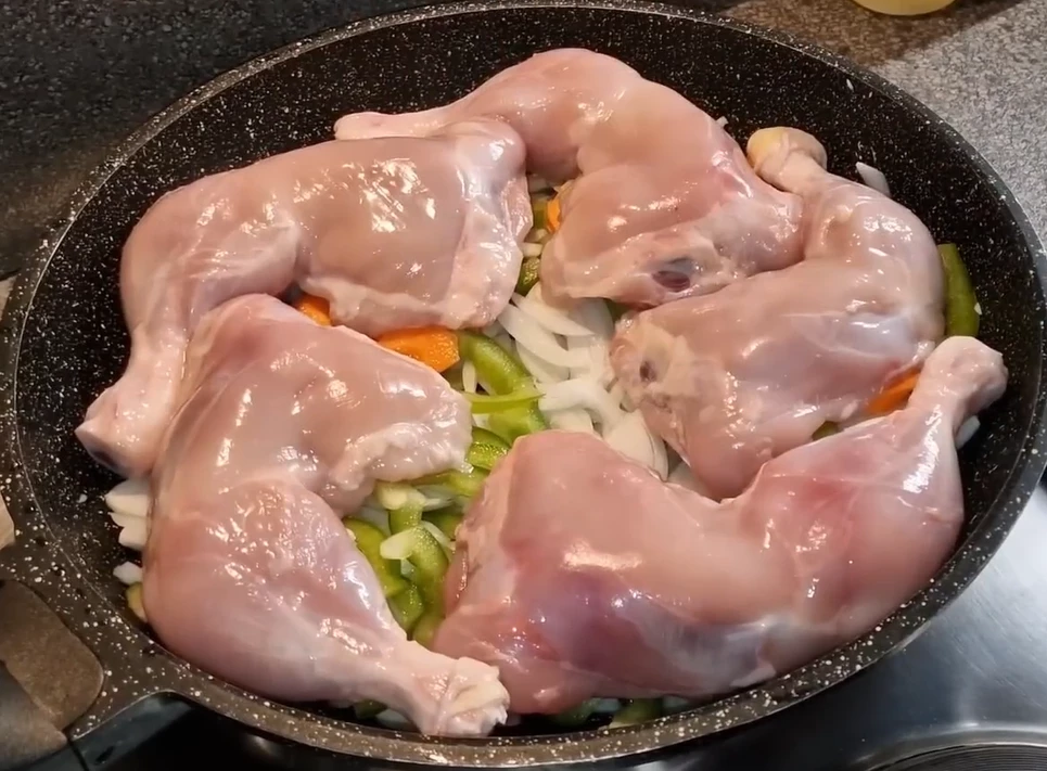 طرز تهیه مرغ مجلسی زعفرانی